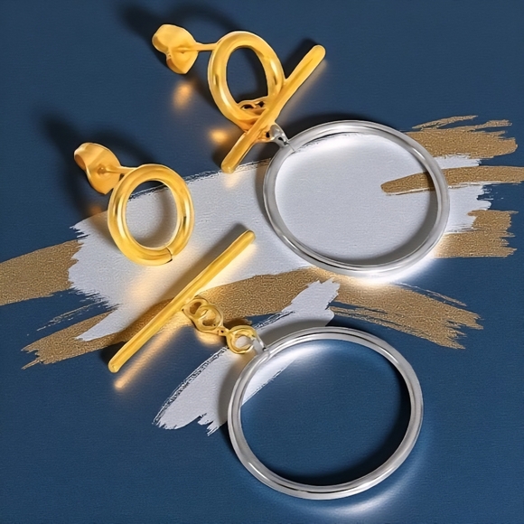 🆕️Versatile OT Buckle Two-Tone Hoop Earrings | 18K Gold Plated Stainless Steel - Picture 10 of 16